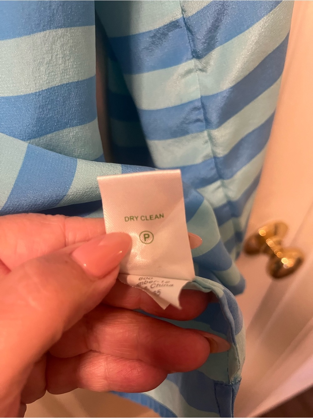 Lilly Pulitzer Small Aqua Striped Smocked Neck‎ Long Sleeved Top Silk Resortwear - Picture 8 of 8